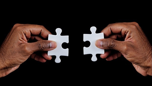 puzzle które się łączą w negatywne wzorce myślowe związanych