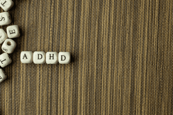 napis adhd charakteryzuje się nadmierną impulsywnością. w funkcjonowaniu społecznym