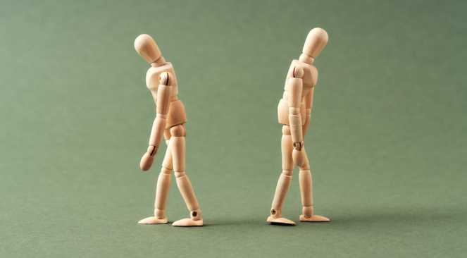 przykład dysonans poznawczy