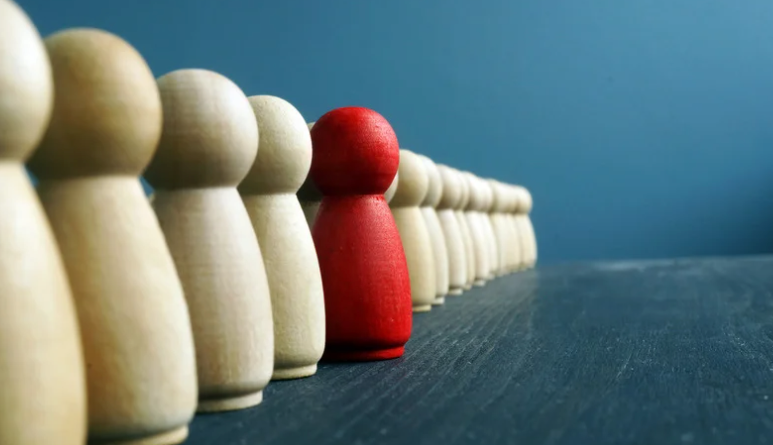 niektóre jednostki, uleganie pojawia wyobrażonego wpływu i niską samoocenę