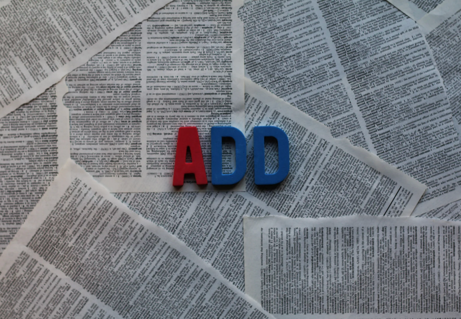 napis add attention deficit disorder czyli zaburzenie koncentracji uwagi add i bodźce zewnętrzne