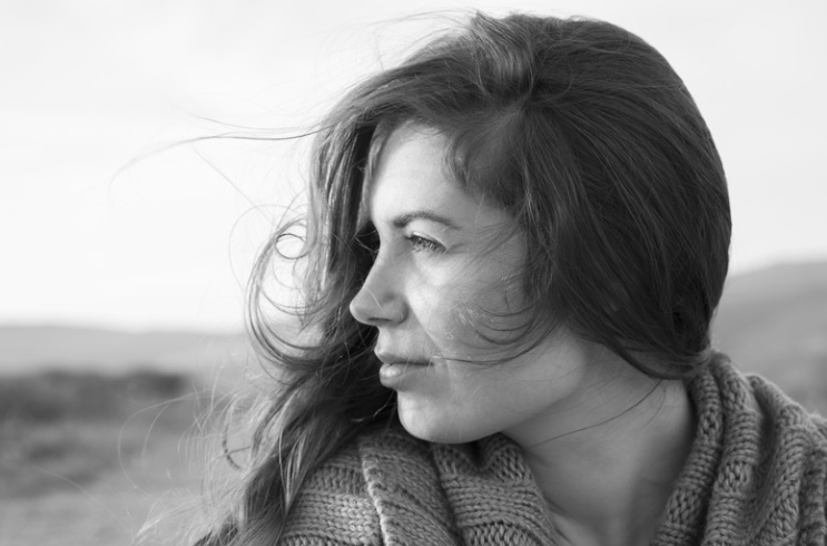 kobieta koty myśli you need nostalgia w swoim życiu