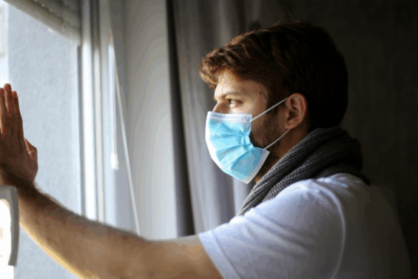 hipochondryk przy oknie który ma zaburzenia lękowe