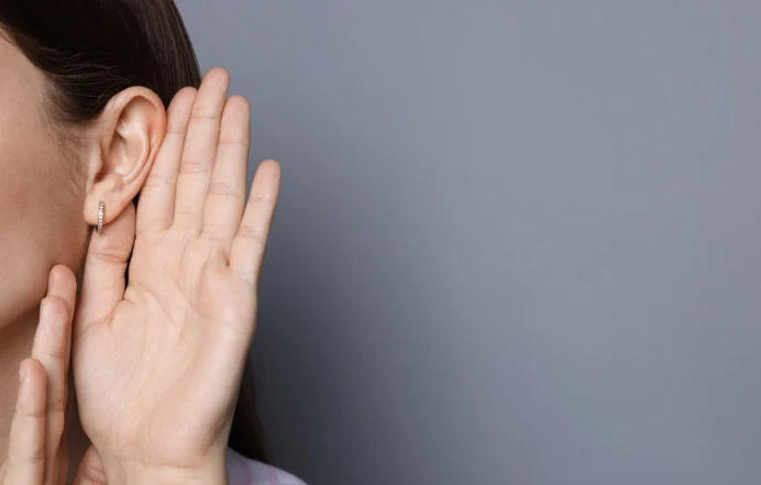 nadwrażliwość słuchowa na irytujące dźwięki odgłosy wydawane przez konkretny dźwięk