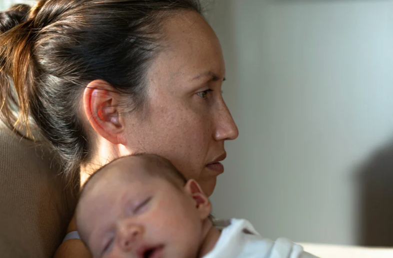kobieta po narodzinach dziecka nabawiła się objawów depresji